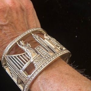 Brighton NYC skyline bracelet